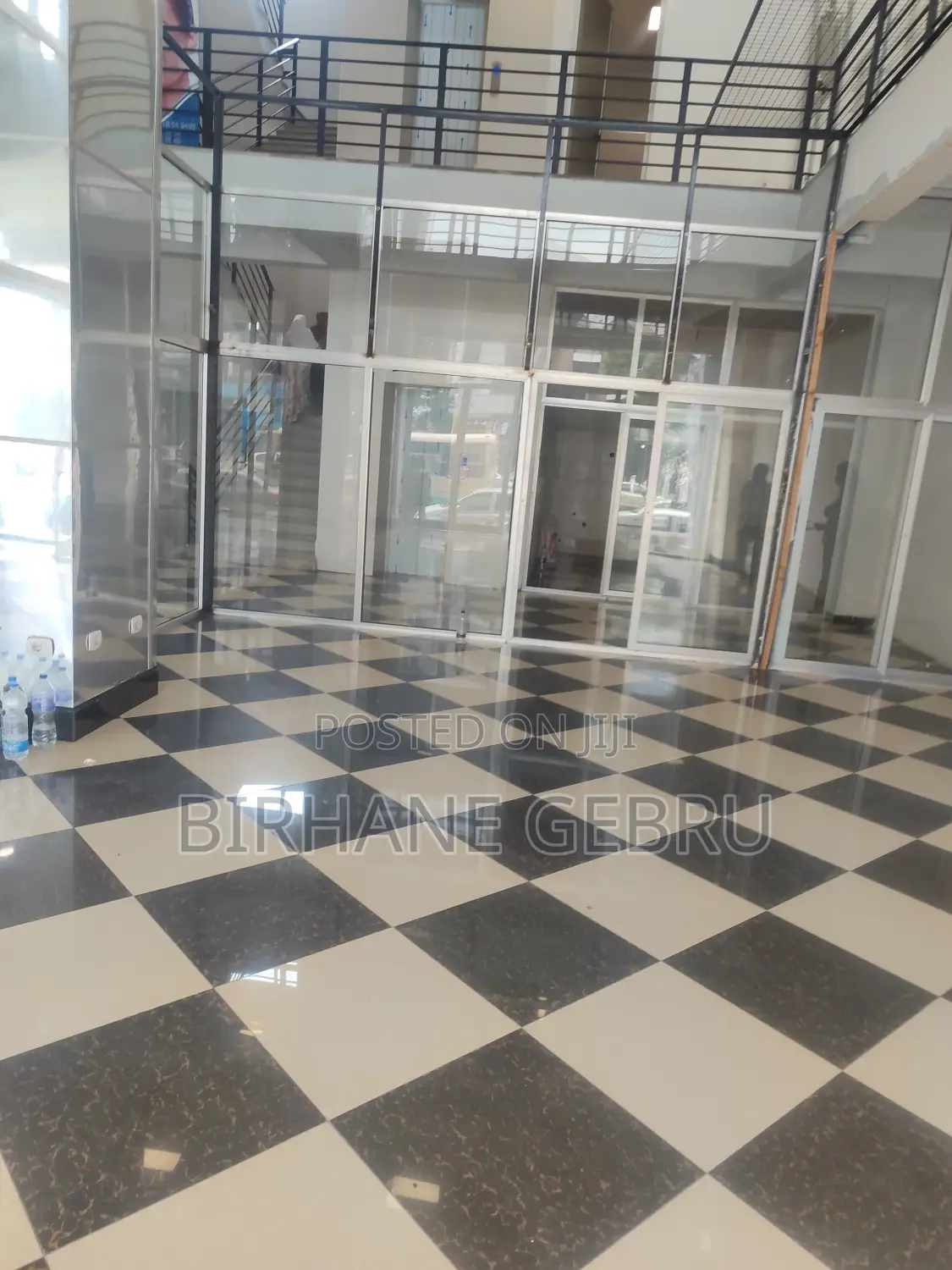 Rent for Eletronics Butik Jallery Abd Other