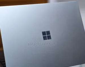 New Laptop Microsoft Surface 8GB Intel Core i5 SSD 256GB