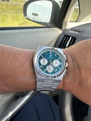 Poedagar Panda Chronograph Watch