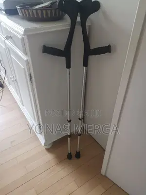 Elbow Crutches=嶚mobicare 2 Crutches Canadian Type Plastic Adjustable