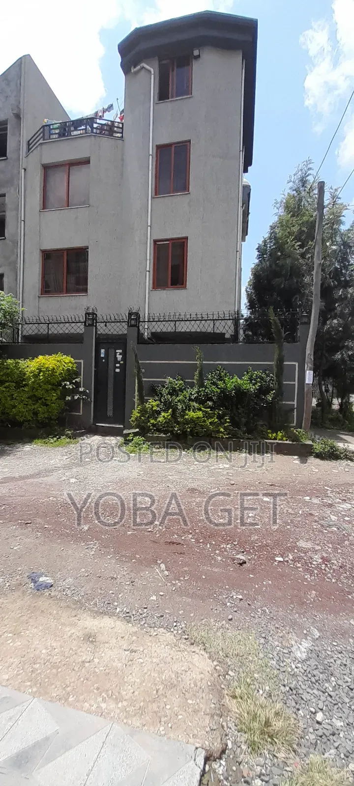 Furnished 6bdrm House in Yoba, Akaky Kaliti for sale