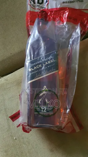 Johnnie Walker Black Label ዉስኪ Duty Free / Original/ የቆርኪ