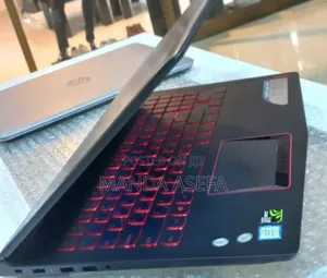 New Laptop Lenovo Legion Y520 16GB Intel Core i7 HDD 1T