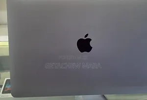 New Laptop Apple MacBook Pro 2017 16GB Intel Core I7 SSD 512GB