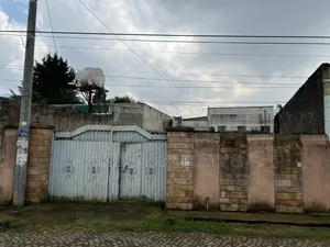 3bdrm House in Ayer Tena(አየር ጤና), Nifas Silk-Lafto for sale