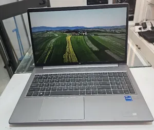 New Laptop HP ZBook 15 32GB Intel Core I7 SSD 512GB
