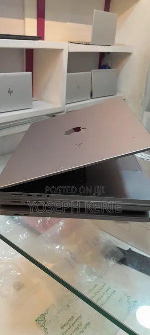 New Laptop Apple MacBook Pro M1 16GB Apple M1 Pro SSD 1T