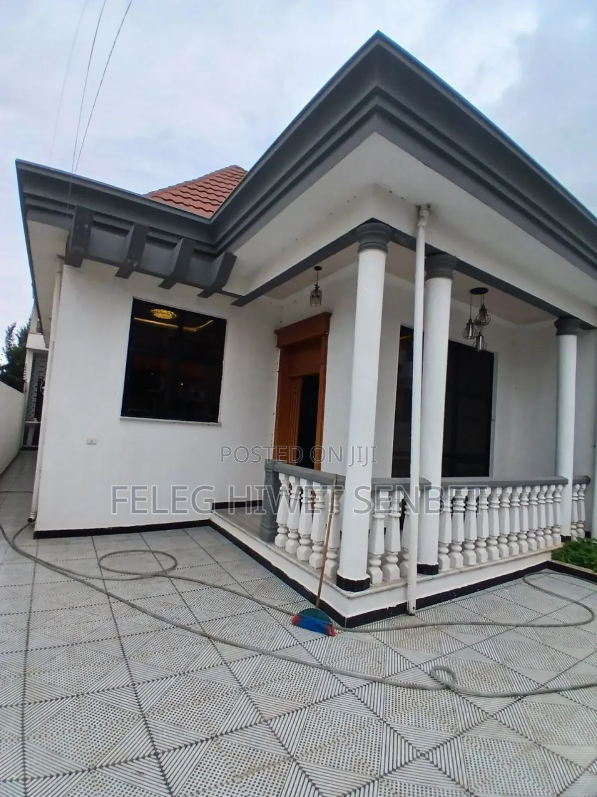 Furnished 5bdrm Villa in አአ, Bole for sale