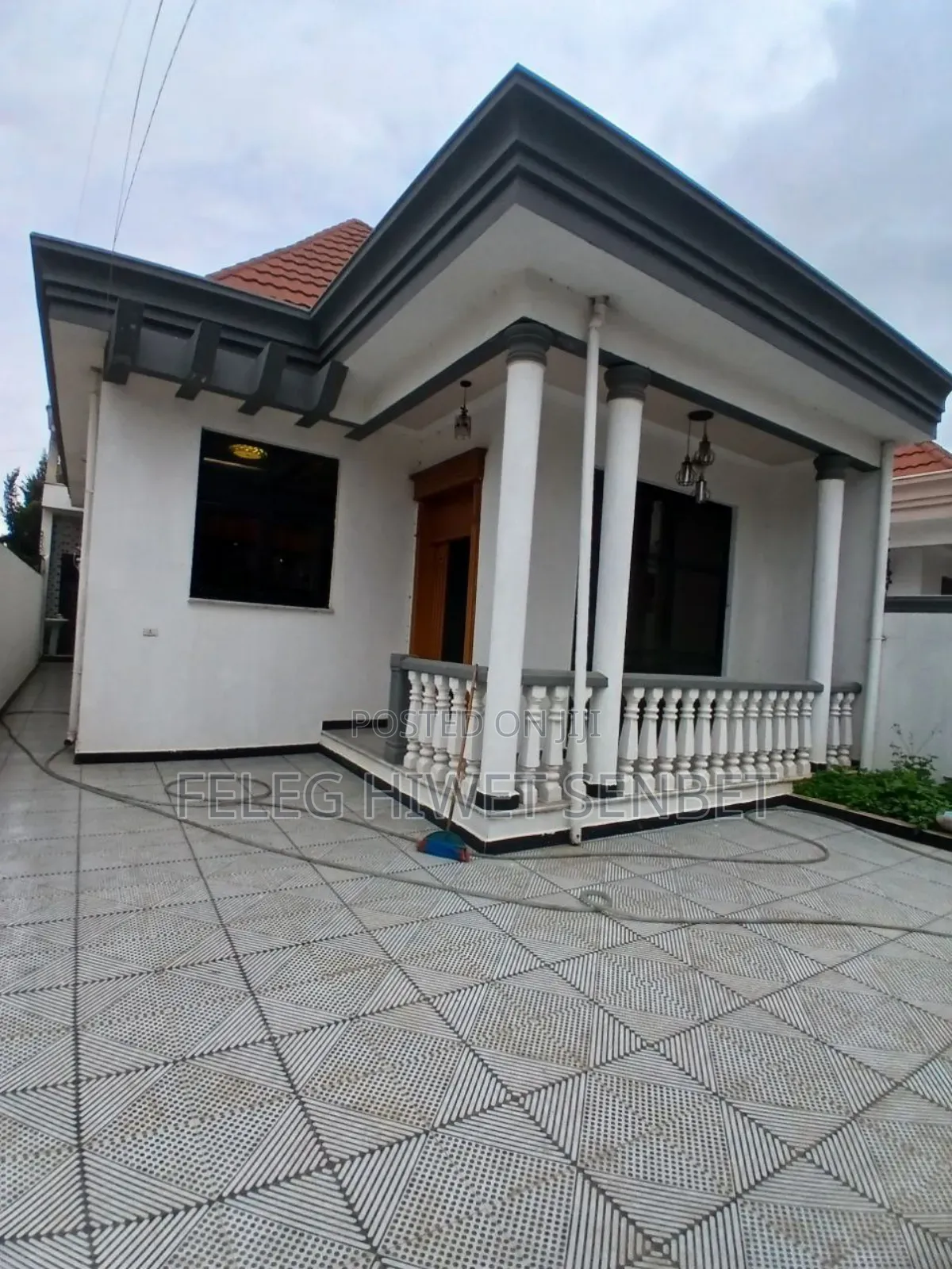 Furnished 5bdrm Villa in አአ, Bole for sale
