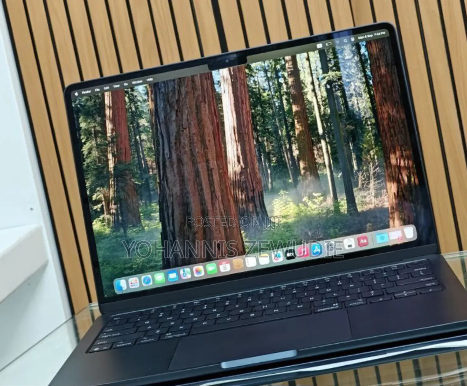 New Laptop Apple MacBook Air 2024 M3 16GB Apple M3 SSD 256GB