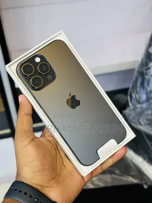 New Apple iPhone 16 Pro Max 1 TB Black