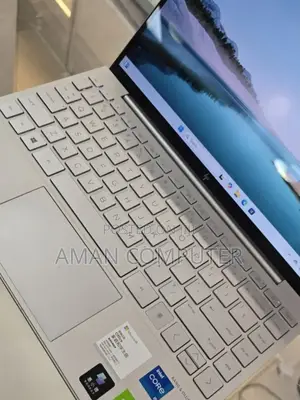 New Laptop HP Envy 13 16GB Intel Core I5 SSD 512GB