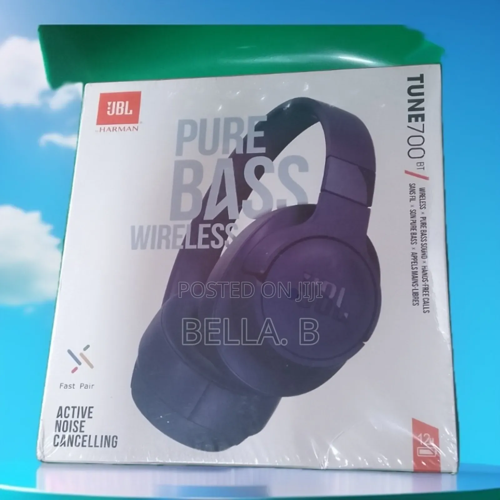 Brand New 700bt JBL Headset: Rugged and Ready for Action