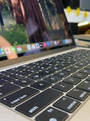 New Laptop Apple MacBook Air 2024 M3 13-inch 16GB Apple M3 SSD 512GB