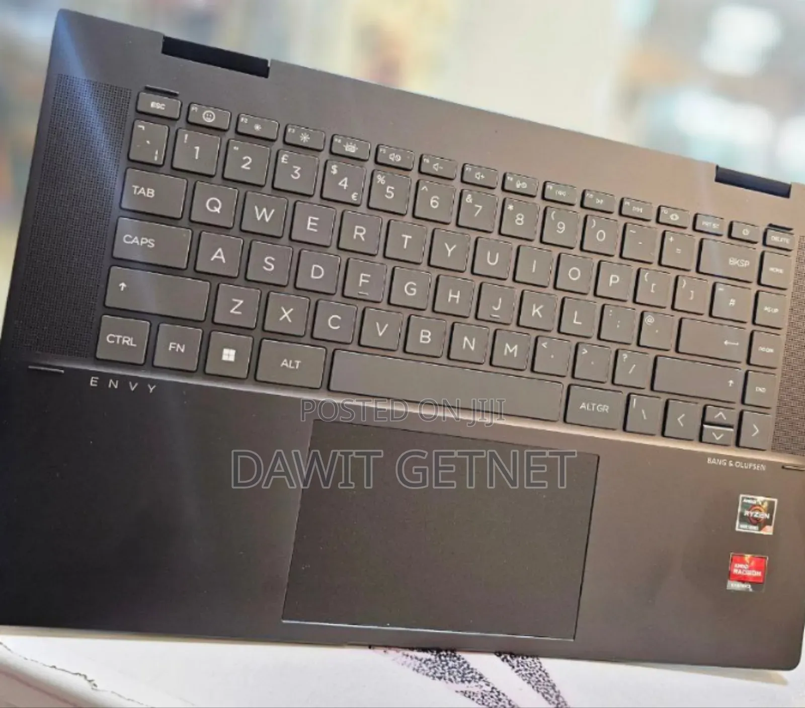 New Laptop HP Envy X360 8GB AMD Ryzen 5 SSD 256GB