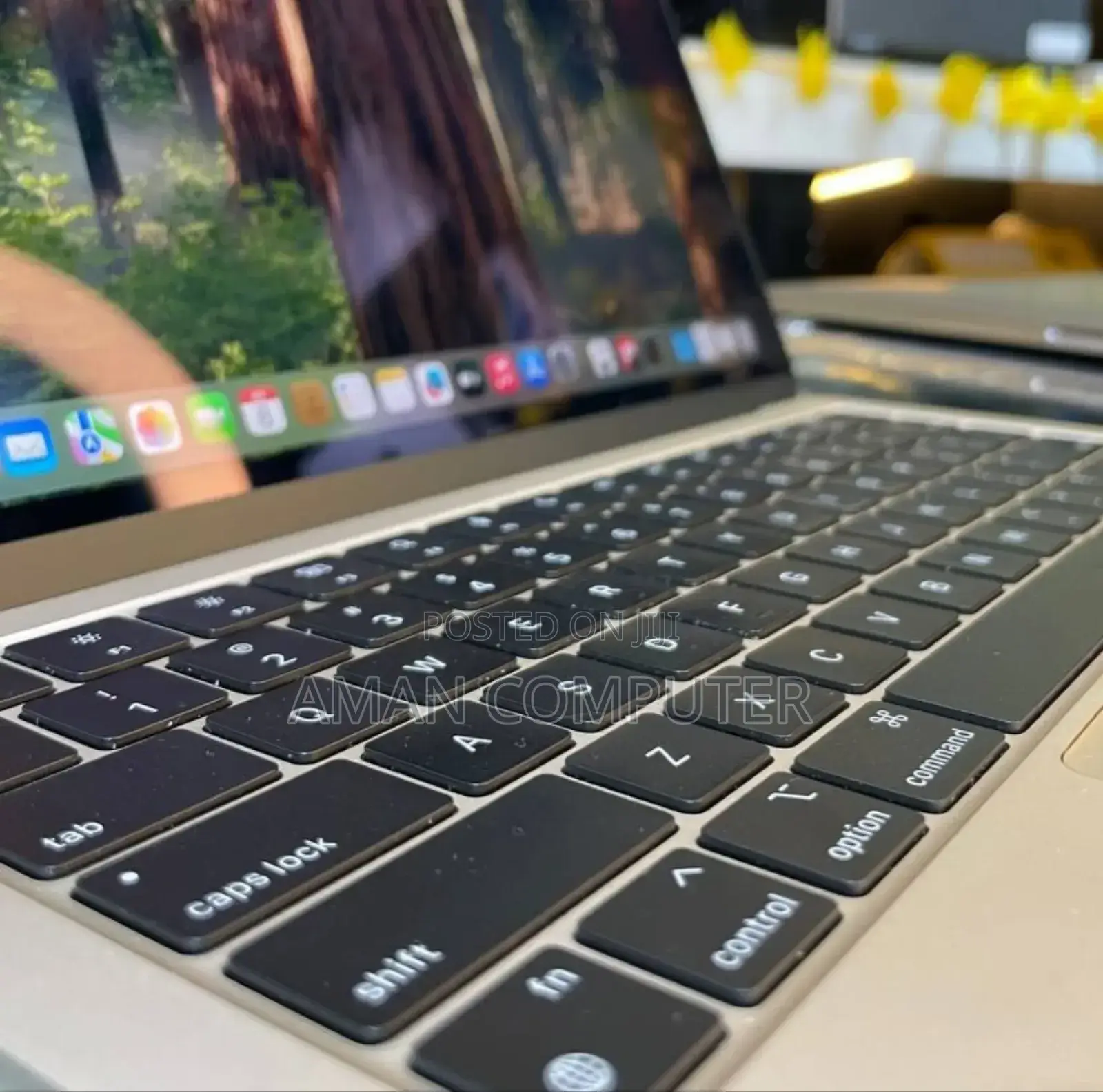 New Laptop Apple MacBook 2017 8GB Intel Core I5 SSD 128GB