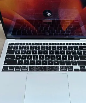 New Laptop Apple MacBook Air 2020 8GB Intel Core i5 SSD 512GB
