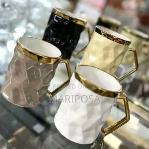 6 Set Ceramic Mug With Golden Stand