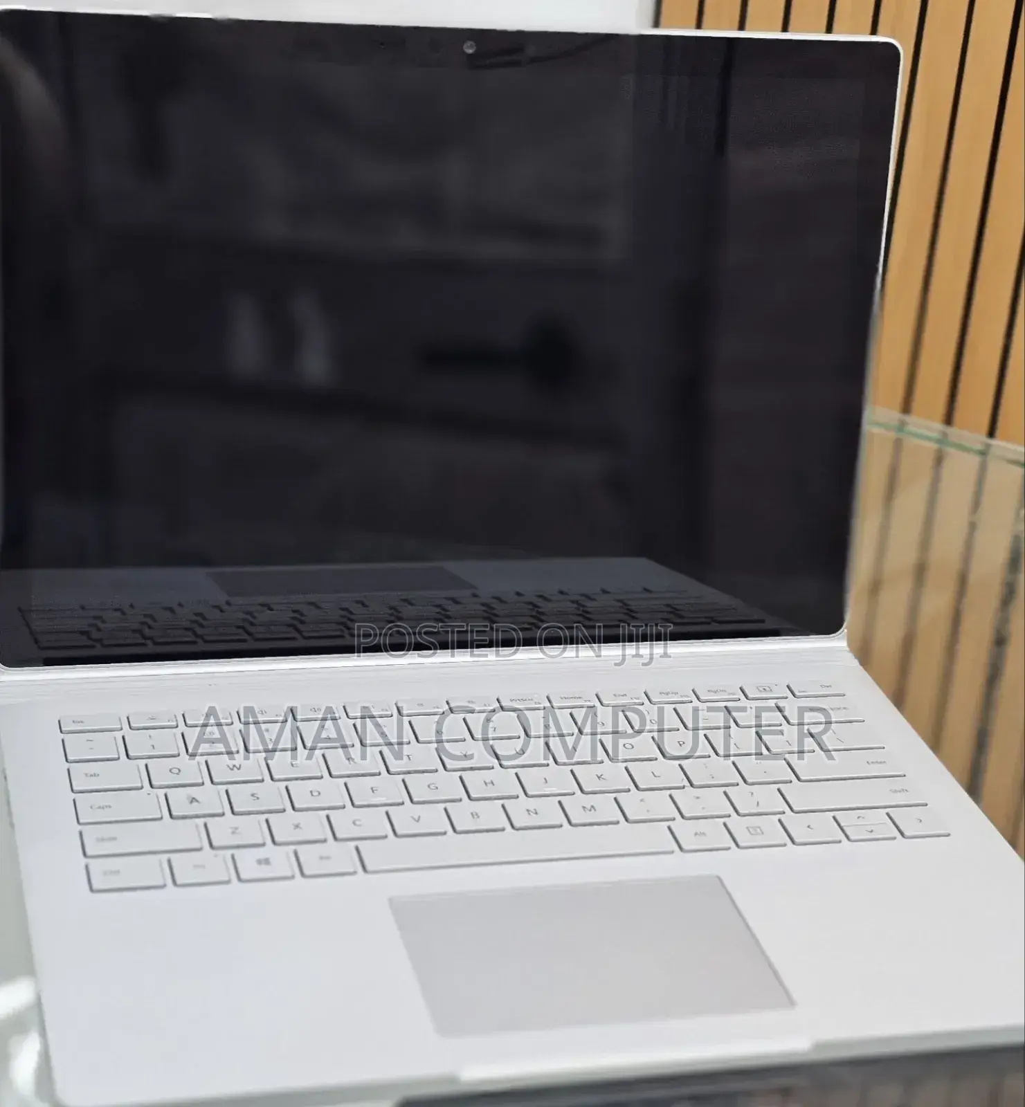 New Laptop Microsoft Surface 16GB Intel Core I7 SSD 256GB