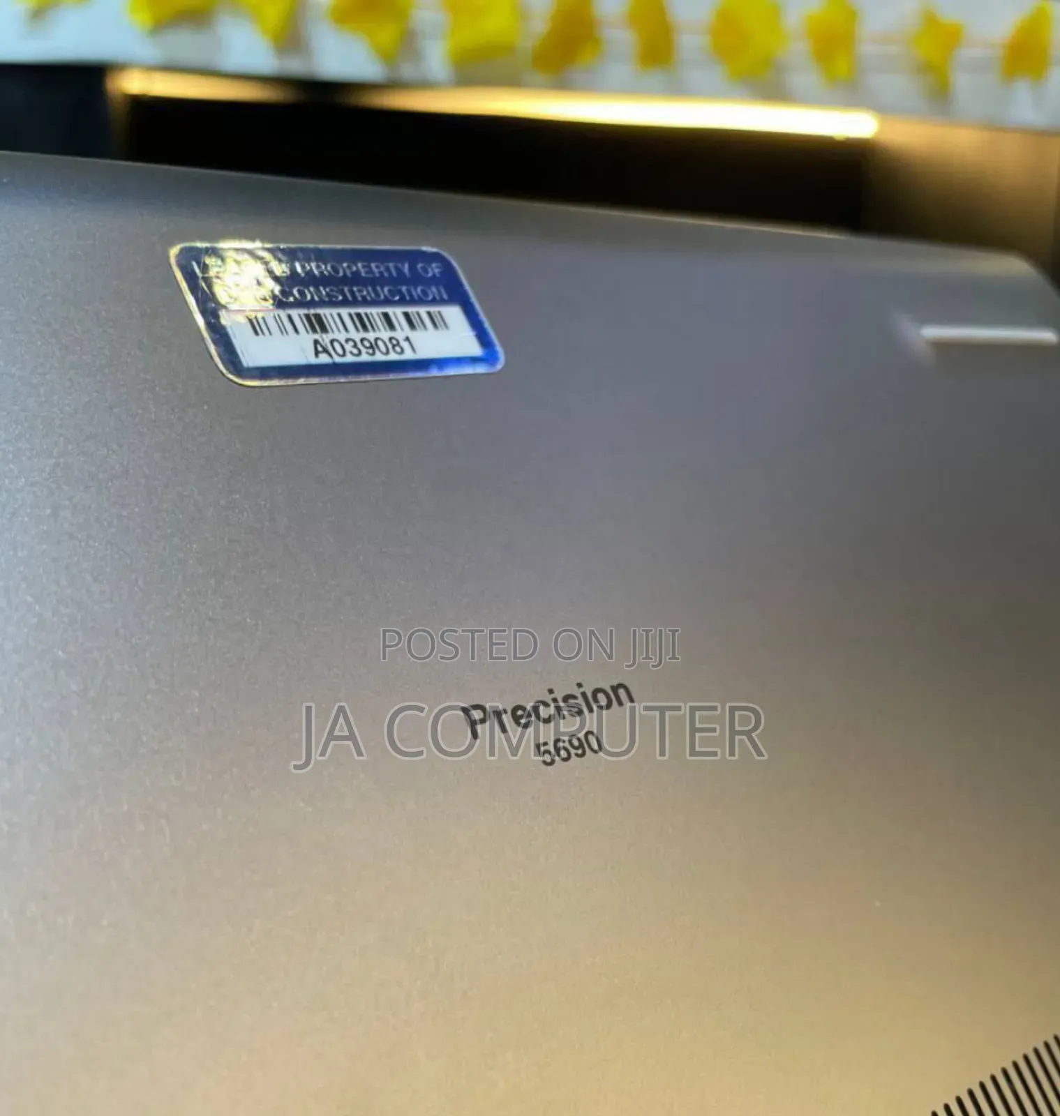 New Laptop Dell Precision 5690 32GB Intel Core Ultra 7 SSD 1T
