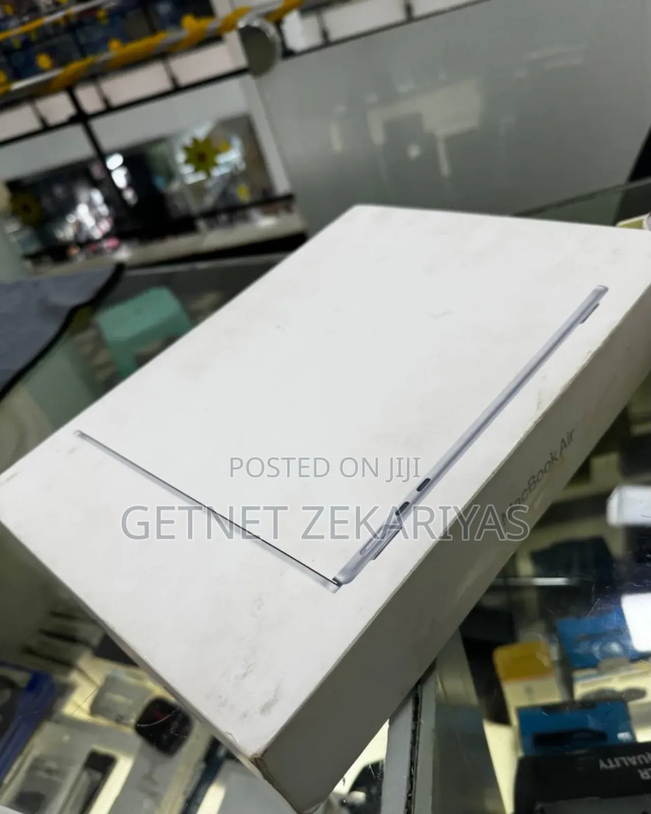 New Laptop Apple MacBook Air 16GB Apple M4 SSD 256GB