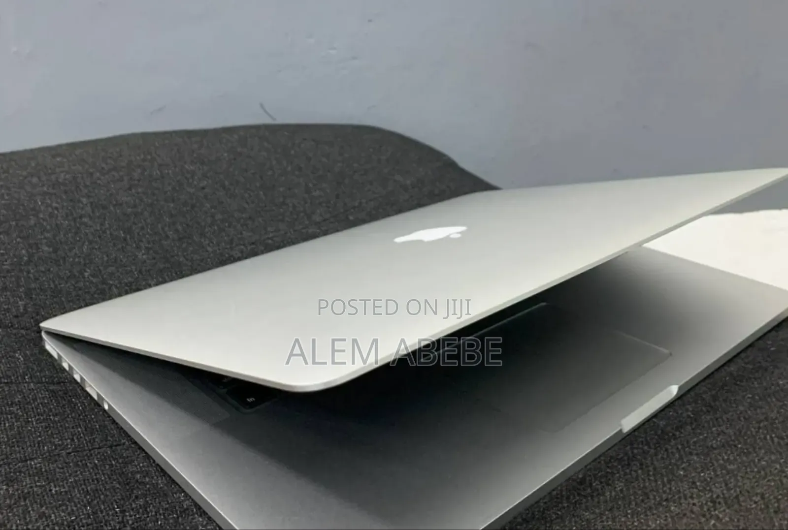New Laptop Apple MacBook Pro 2013 8GB Intel Core i7 SSD 256GB