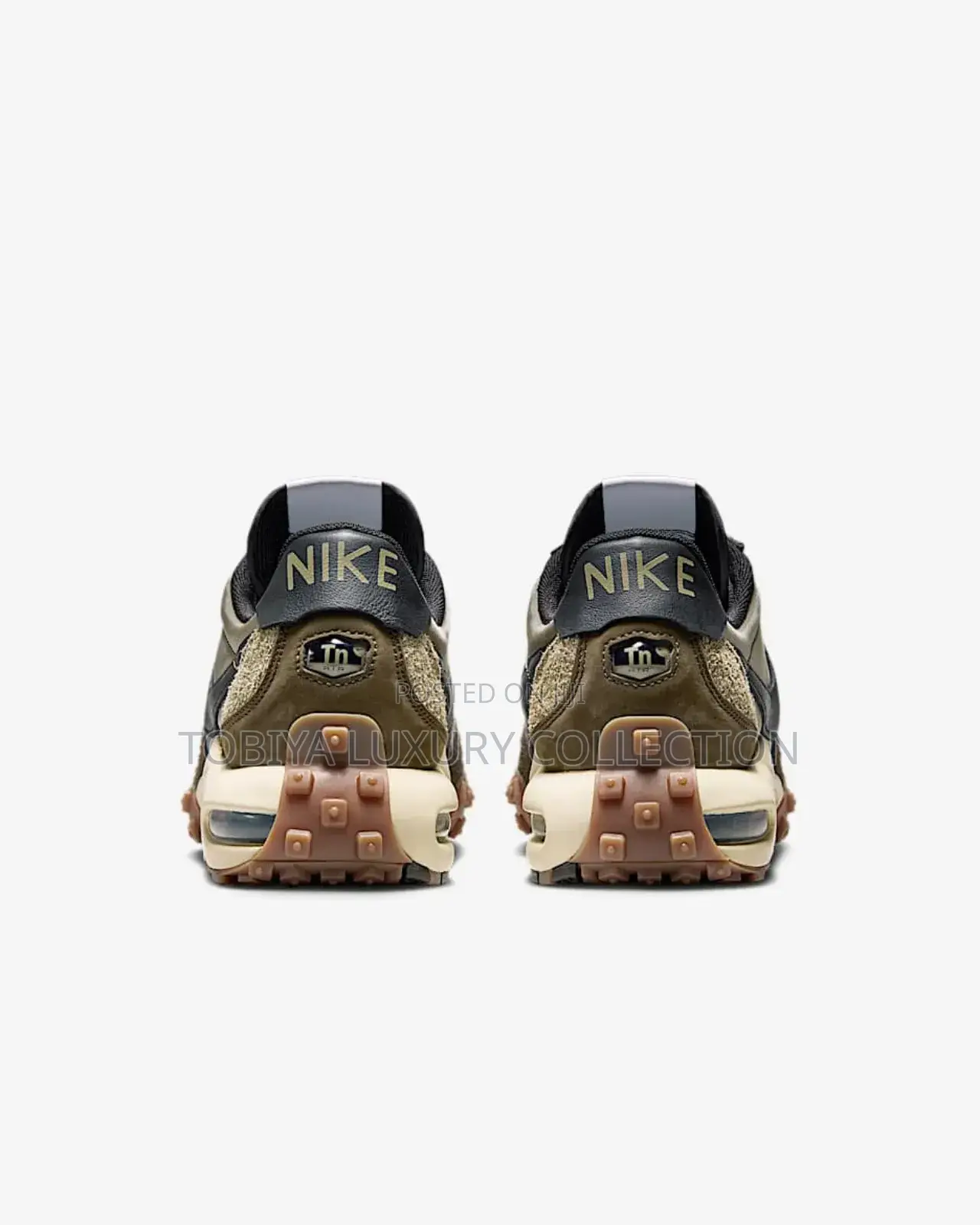 33,500 Birr
Nike Air Max Waffle Sp
 Original Shoes Only 
