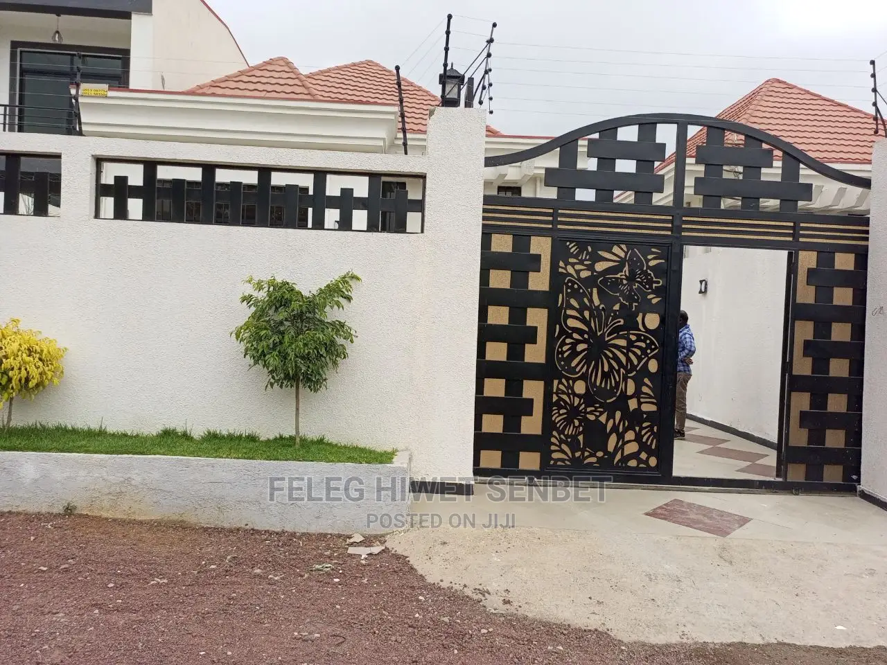 5bdrm Villa in አአ, Bole for Sale