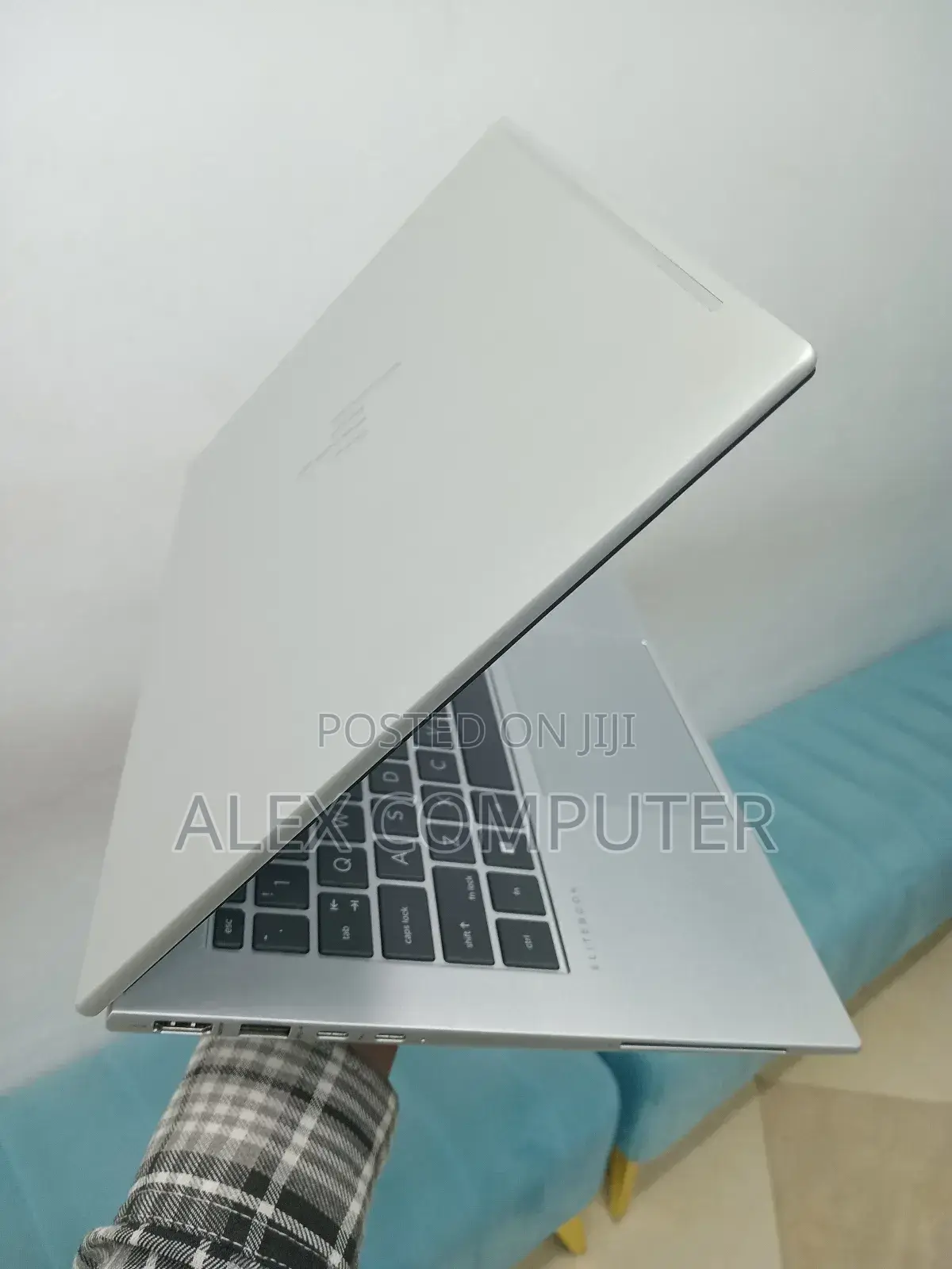 New Laptop HP EliteBook 840 G9 16GB Intel Core I7 SSD 512GB