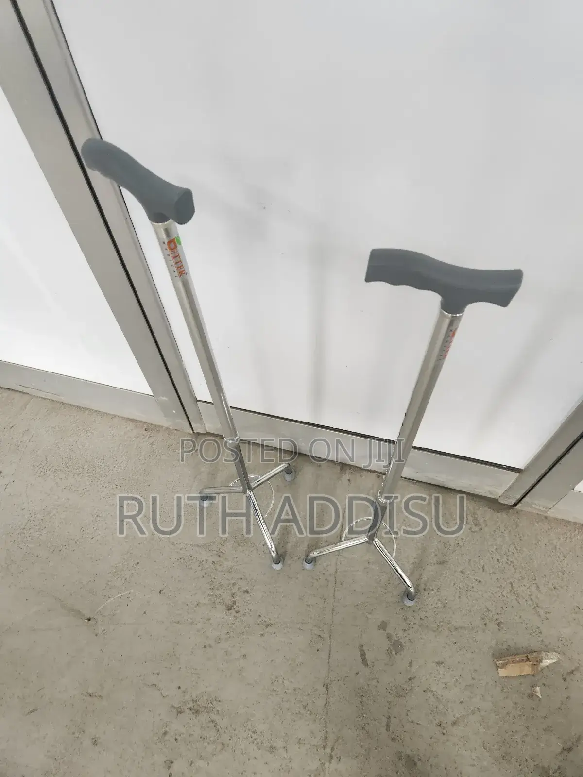 Cane Quadra Leg
