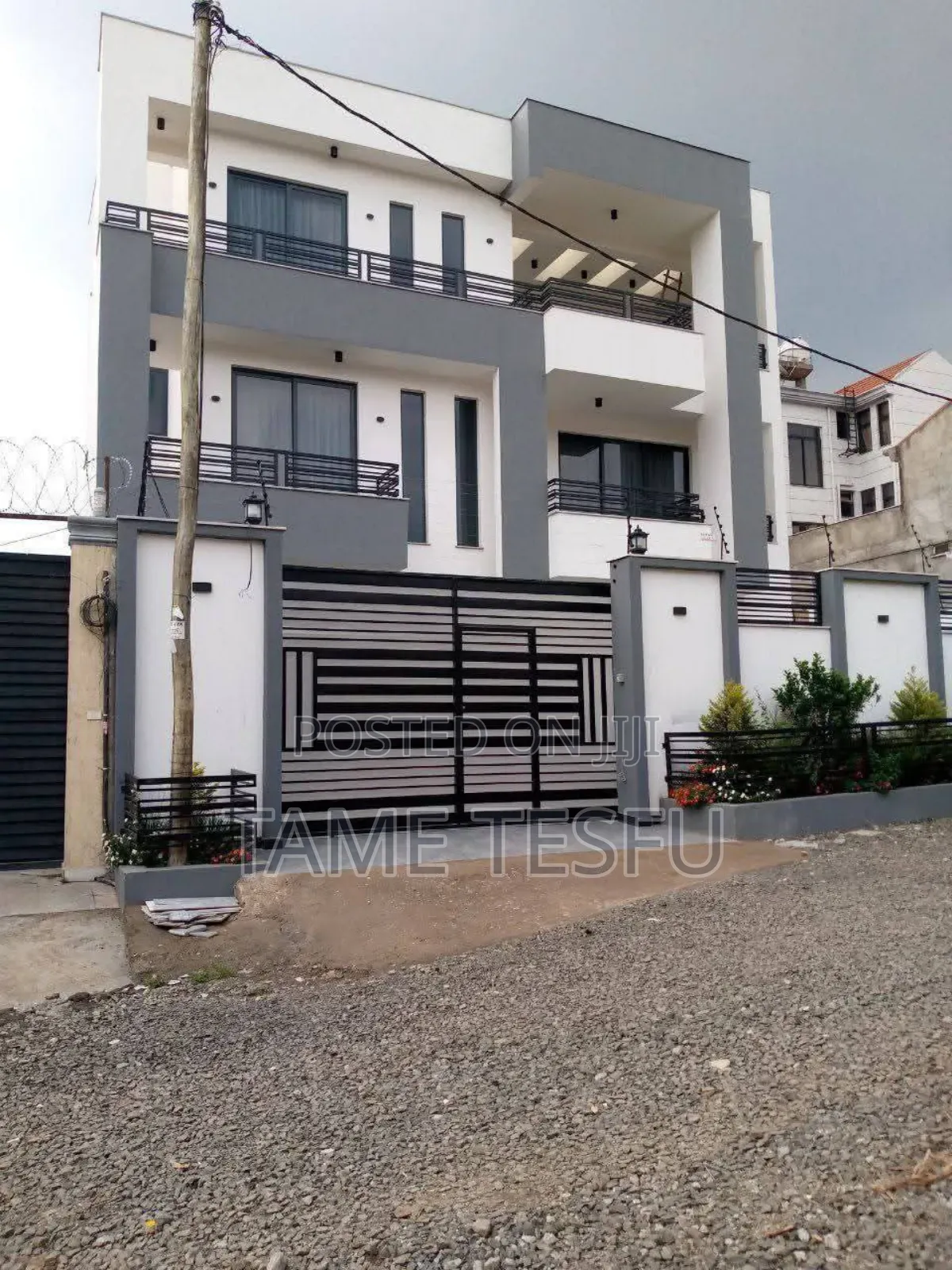 Furnished 8bdrm House in ሰሚት, Bole for sale