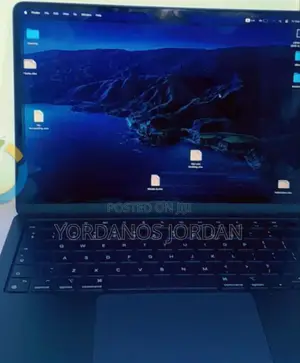 New Laptop Apple MacBook Air 2022 M2 8GB Apple M2 SSD 256GB