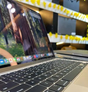 New Laptop Apple MacBook Air 16GB Intel SSD 512GB