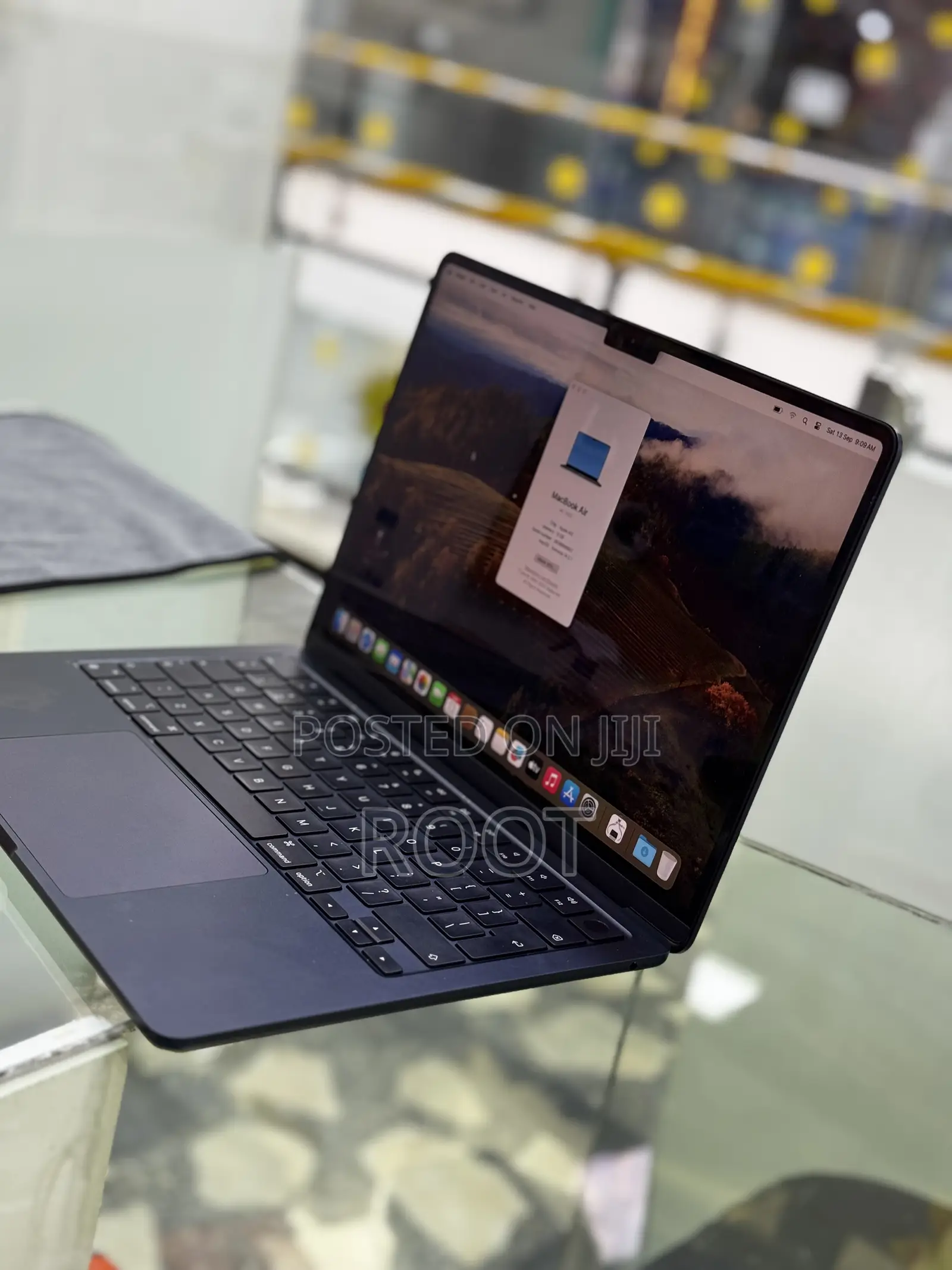 Laptop Apple MacBook Air 2023 M2 8GB Apple M2 SSD 256GB