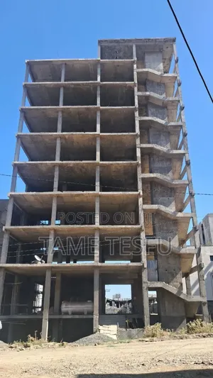 20bdrm House in ሀያት, Bole for sale