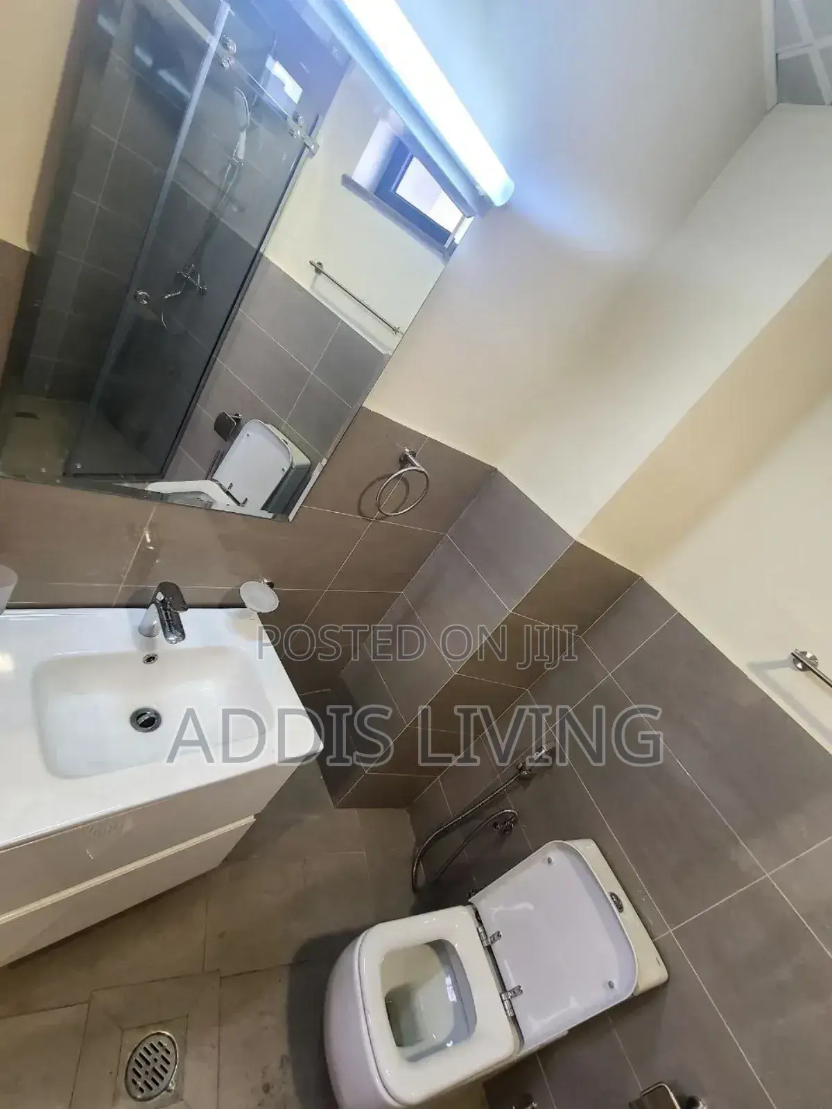 3bdrm Apartment in Bole for sale