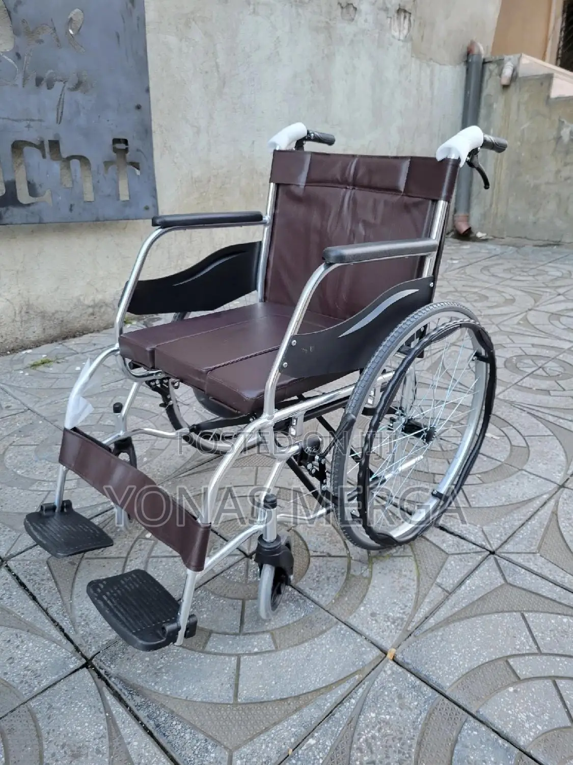 Toilet Wheelchair斛¦Traveller Self-Propelled Wheelchair‰*Wheelchair