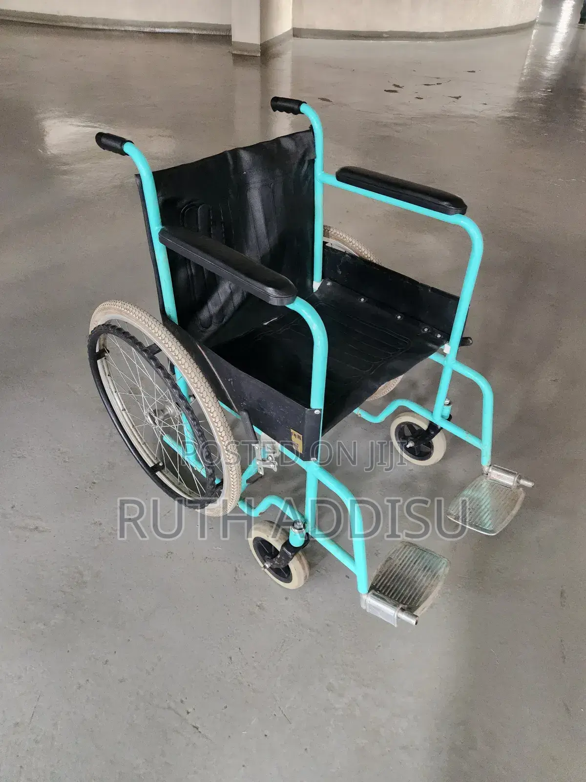 Foldable Wheelchair麻醉wheelchair畾𤲟wheelchair曰了wheelchair晏子used Medical