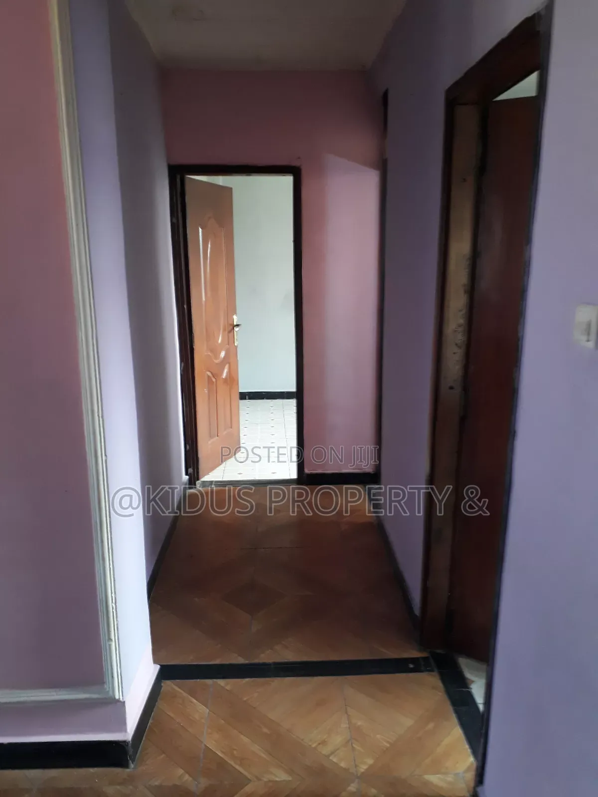 3bdrm Condo in Jemo 1, Nifas Silk-Lafto for rent