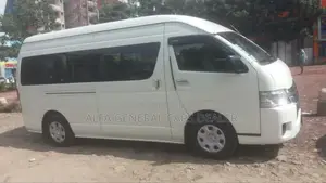Toyota HiAce 2016 White