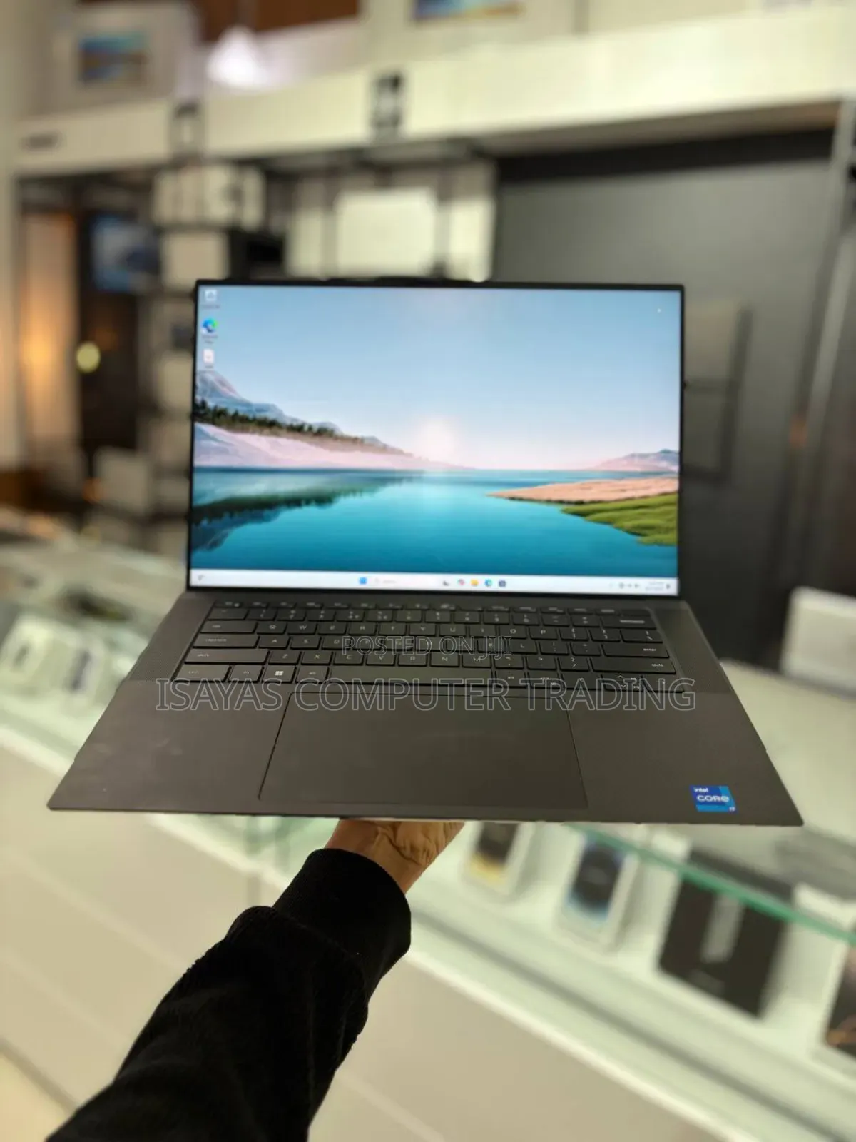 New Laptop Dell XPS 15 32GB Intel Core I7 SSD 1T