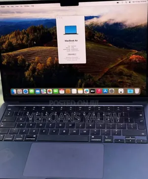 New Laptop Apple MacBook Air 2022 M2 8GB Apple M2 SSD 256GB