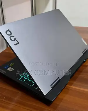 New Laptop Lenovo LOQ 15IRH8 16GB Intel Core I5 SSD 512GB