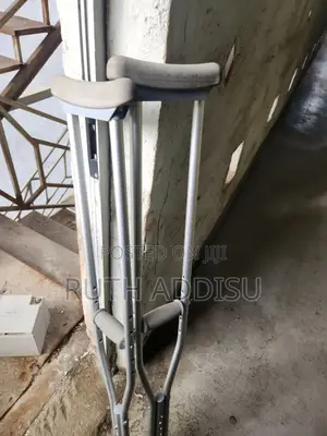 Axillary Bilateral Crutches麴俠medical Crutches既定axillary Crutches New