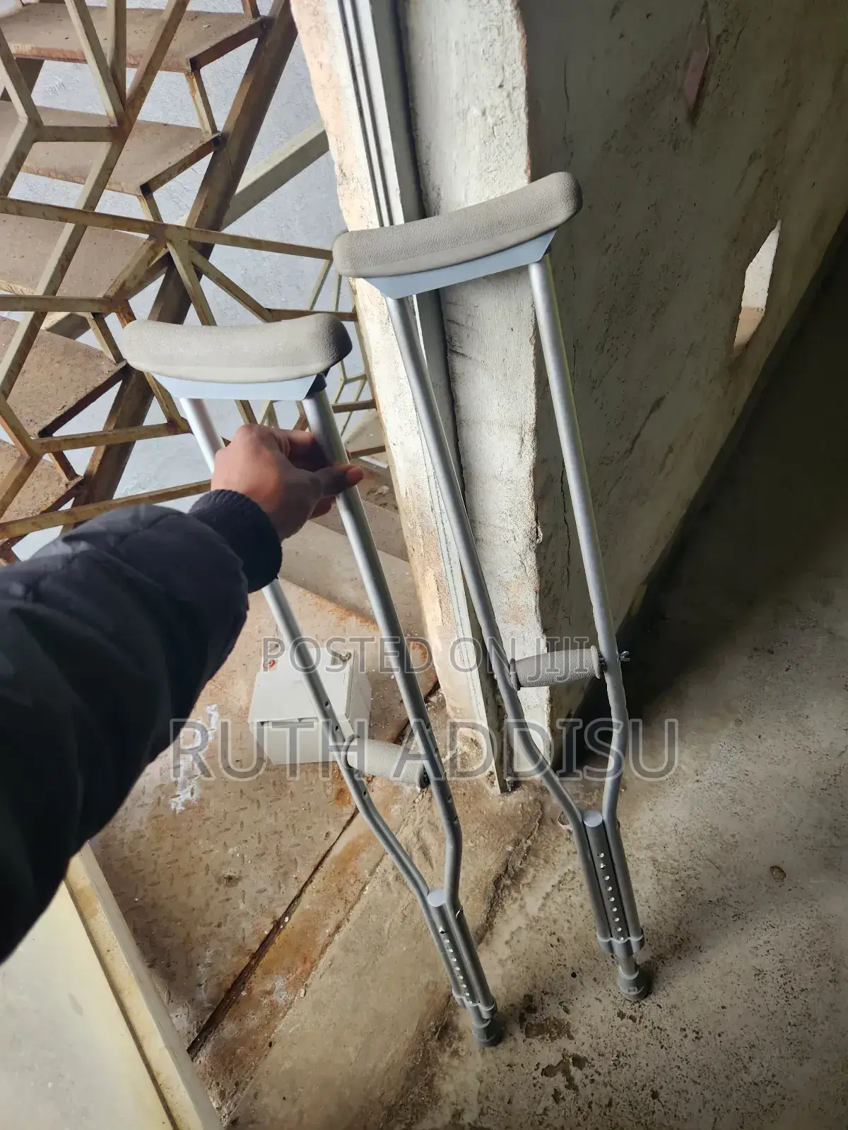 Axillary Bilateral Crutches俠士bilateral Crutches痛苦axillary Crutches New