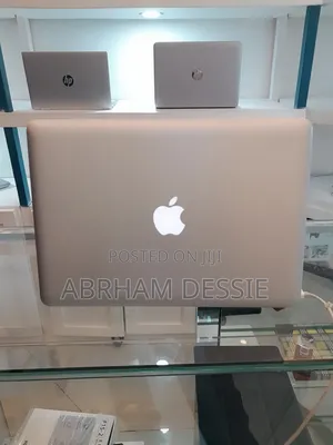 New Laptop Apple MacBook Pro 2011 4GB Intel Core I5 SSD 32GB