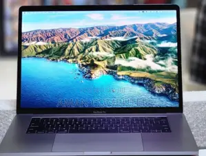 New Laptop Apple MacBook Pro 2017 16GB Intel Core I7 SSD 512GB