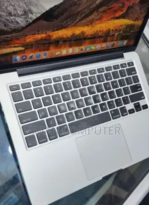 New Laptop Apple MacBook 2015 8GB Intel Core I5 SSD 256GB