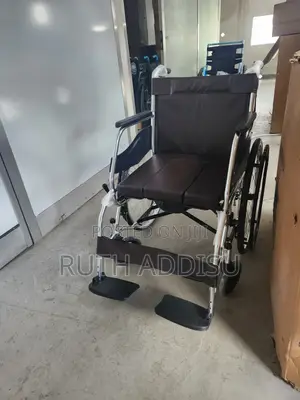 Foldable Wheelchair仔在commode Wheelchair曼谷wheelchair短短wheelchair New