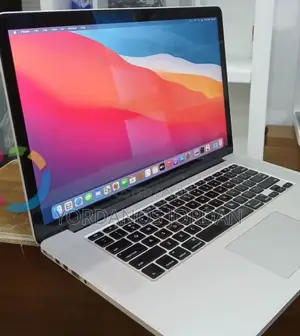 New Laptop Apple MacBook Pro 2015 16GB Intel Core i7 SSD 256GB